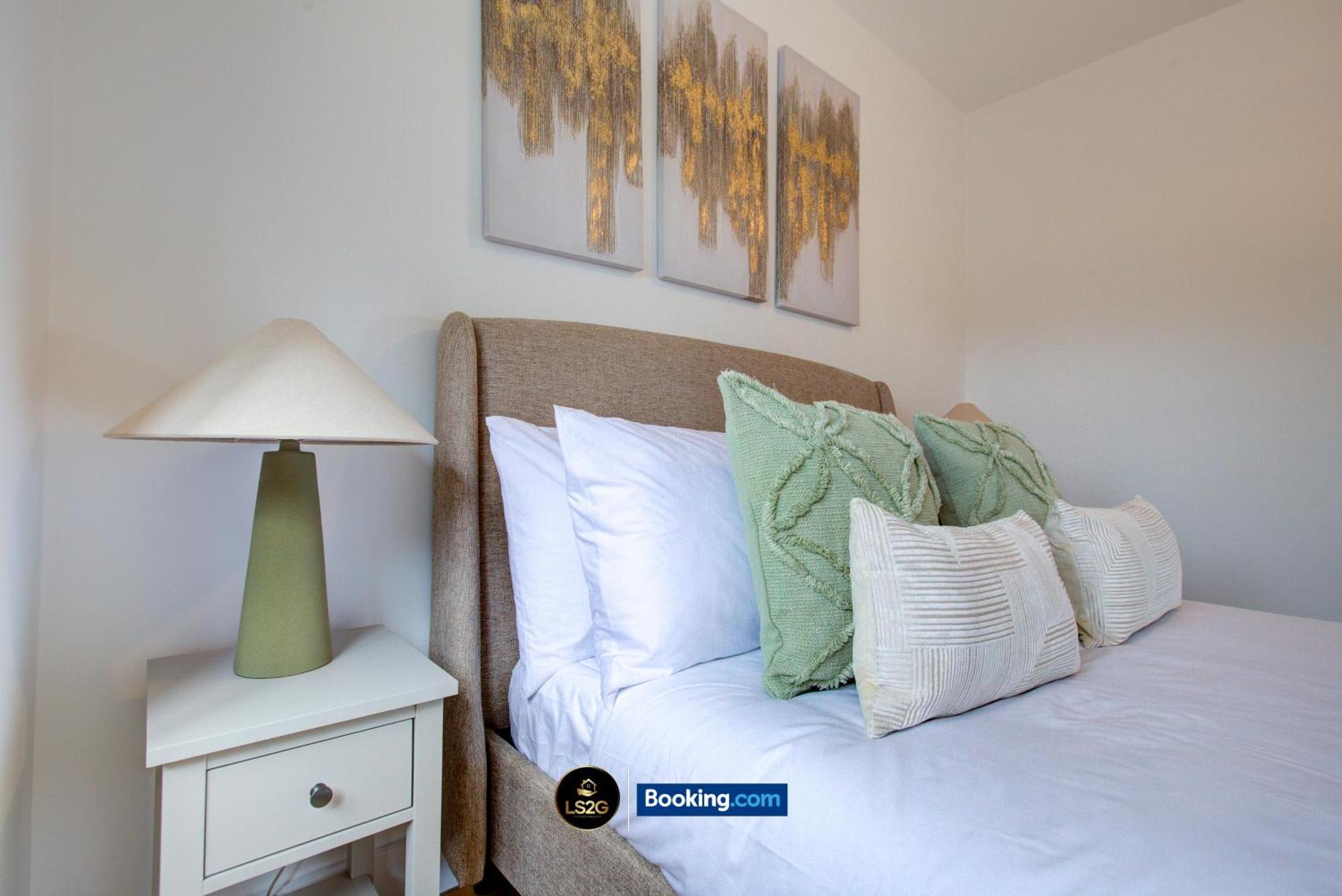 2 Bedroom By Ls2g Short Lets & Serviced Greater With Private Balcony Apartamento Londres