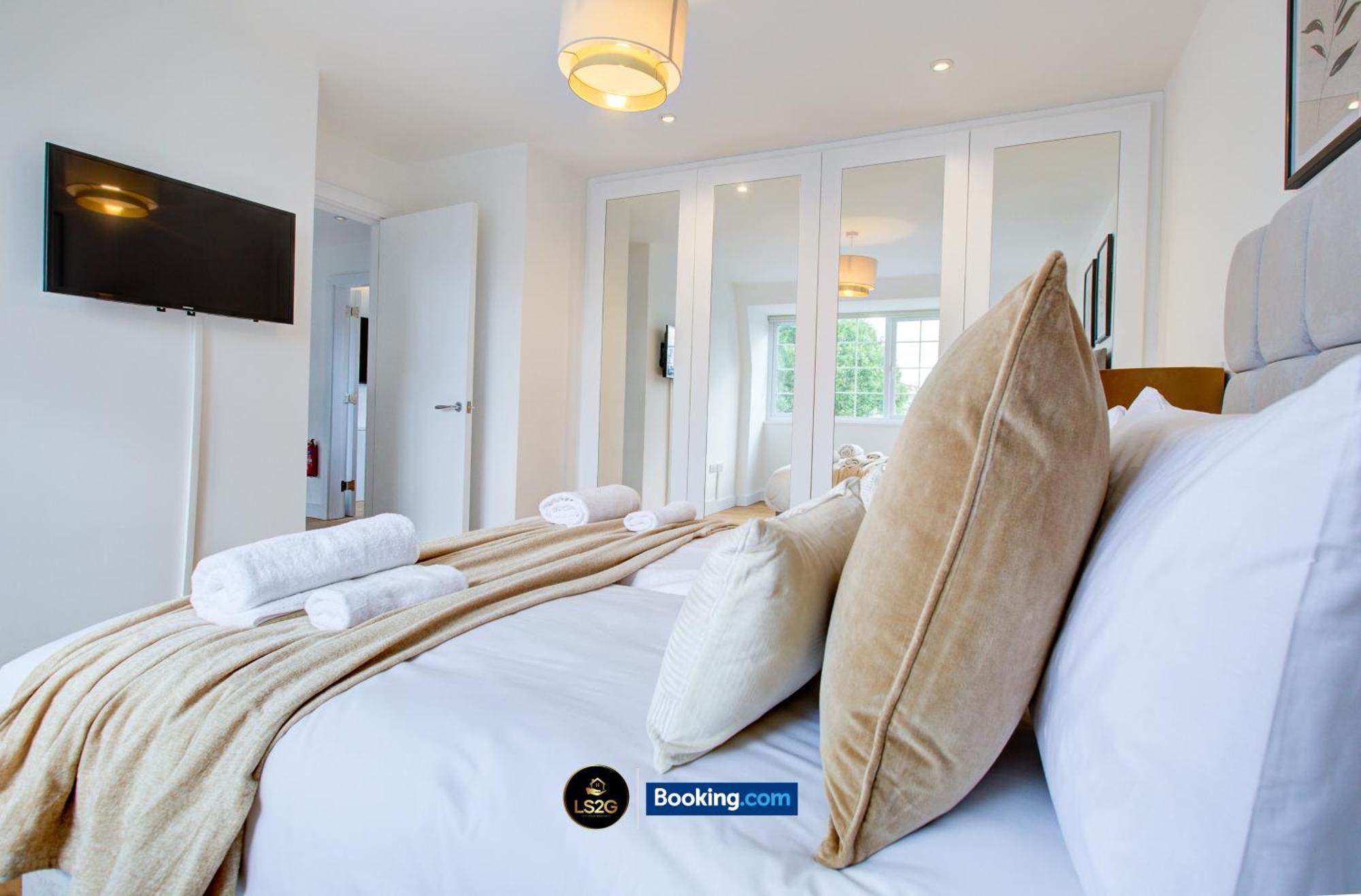 Appartement 2 Bedroom By Ls2g Short Lets & Serviced Greater With Private Balcony