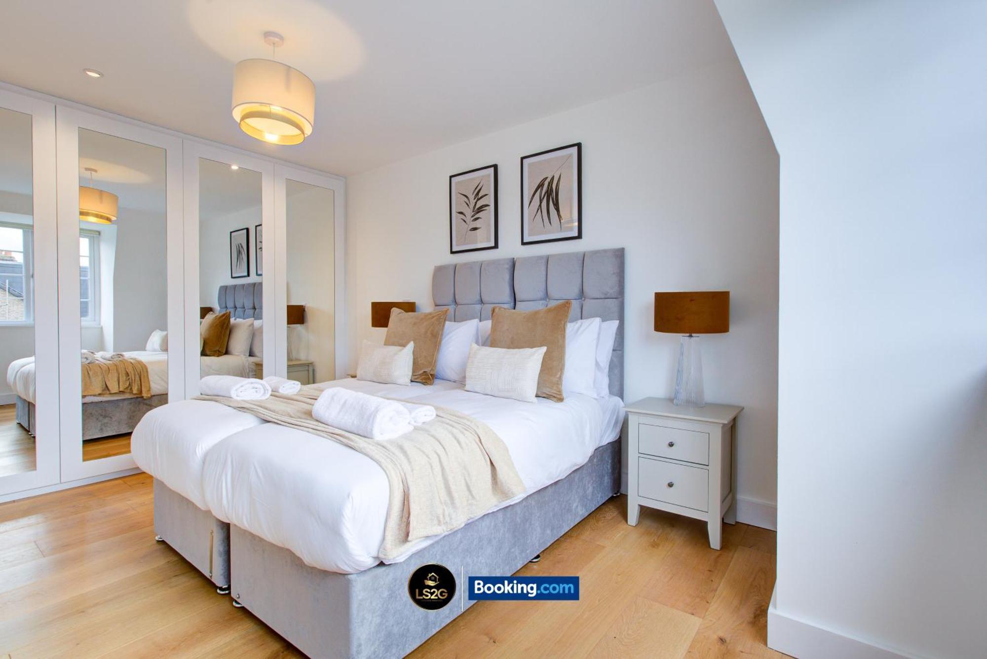 2 Bedroom By Ls2g Short Lets & Serviced Greater With Private Balcony Appartement