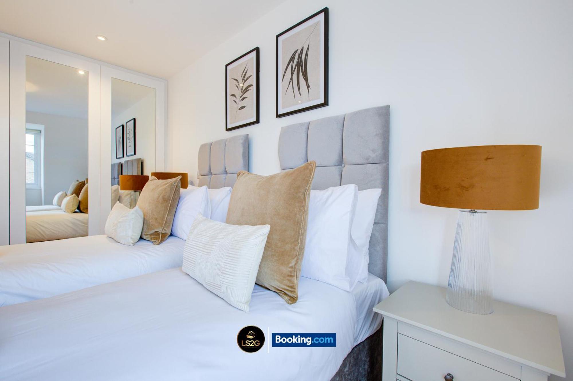 2 Bedroom By Ls2g Short Lets & Serviced Greater With Private Balcony Appartement Londres