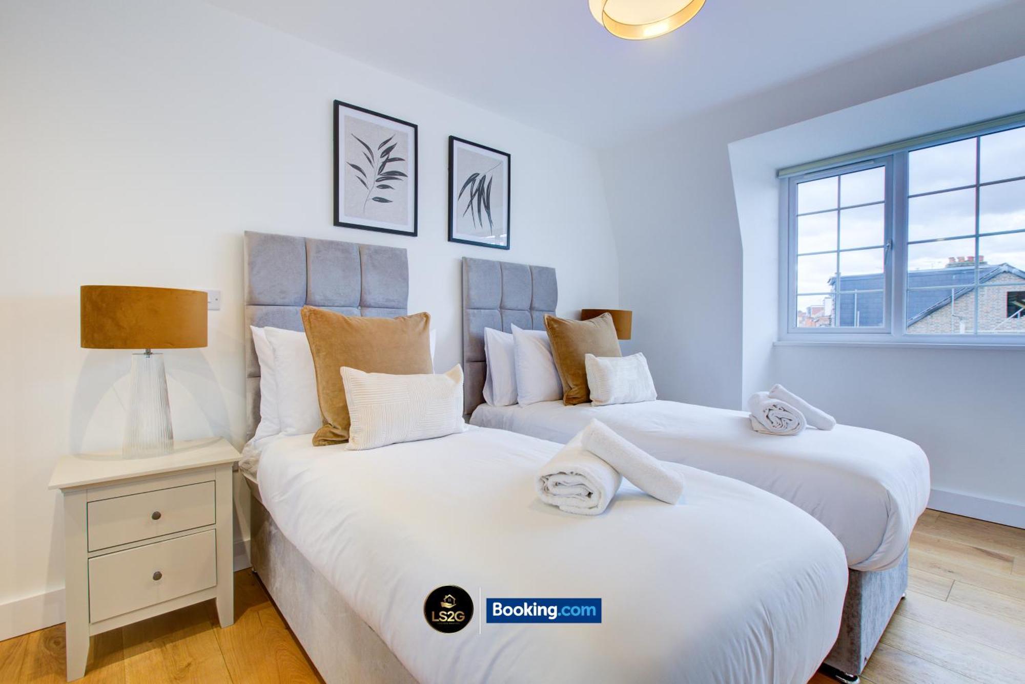 Appartement 2 Bedroom By Ls2g Short Lets & Serviced Greater With Private Balcony *